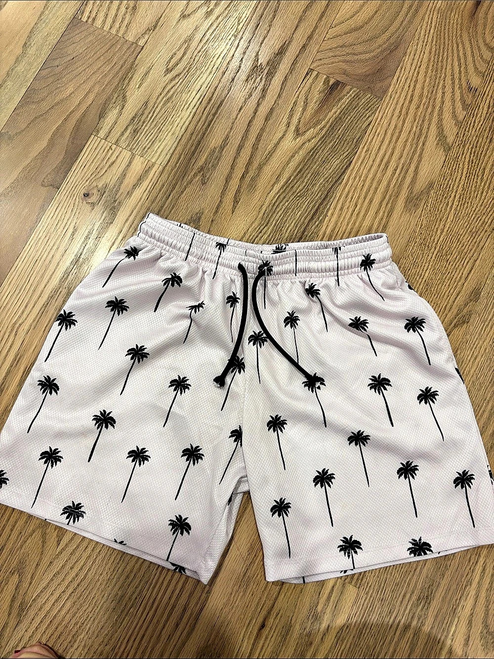 The Drip Shop Palm Springs Shorts White & Black Size Large
